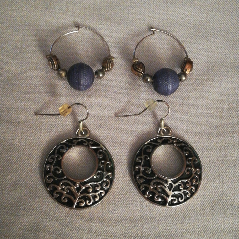 2 Pair of Vintage Dangle Pierced Earrings